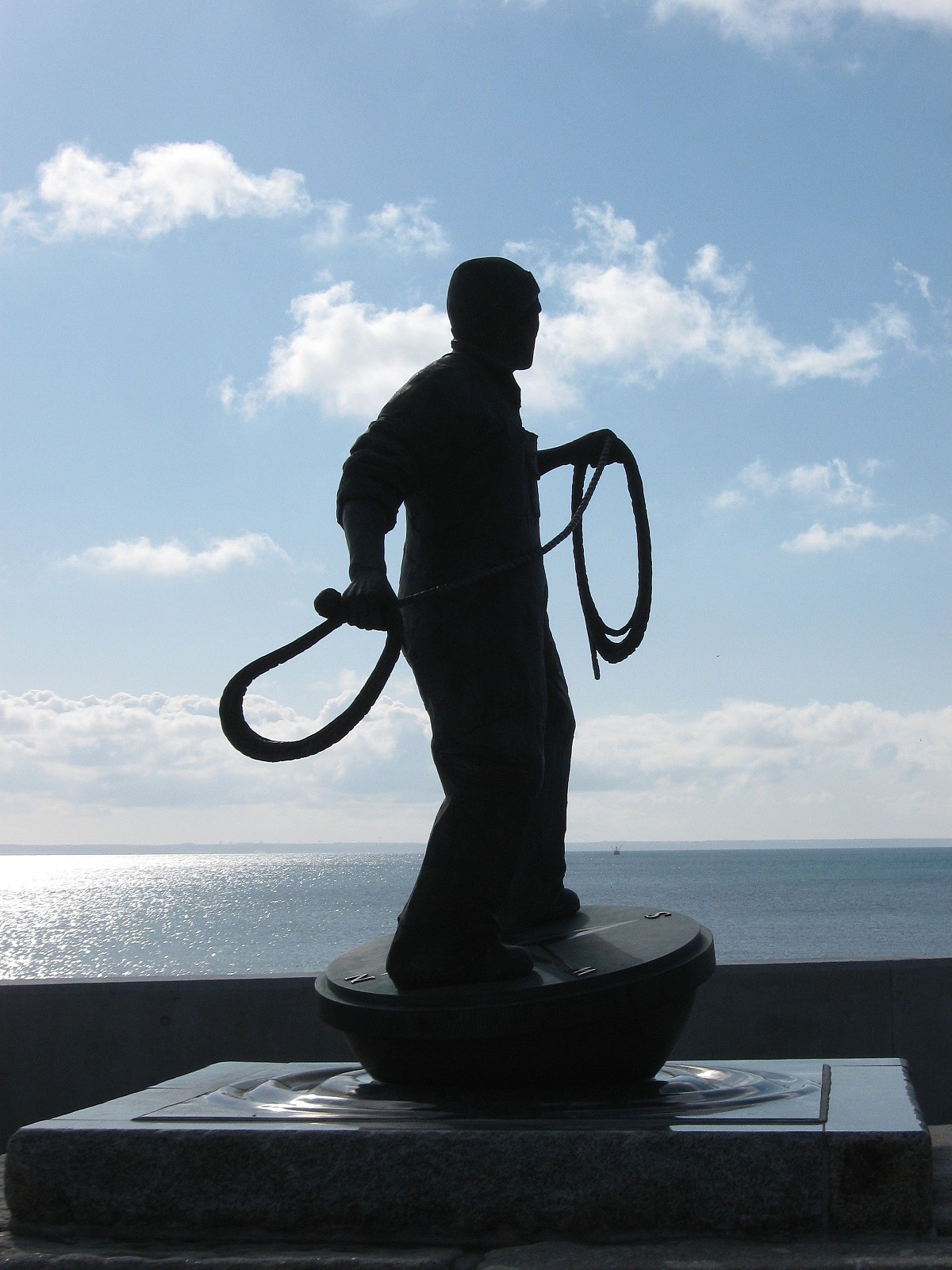 Newlyn Statue Fisherman at Work